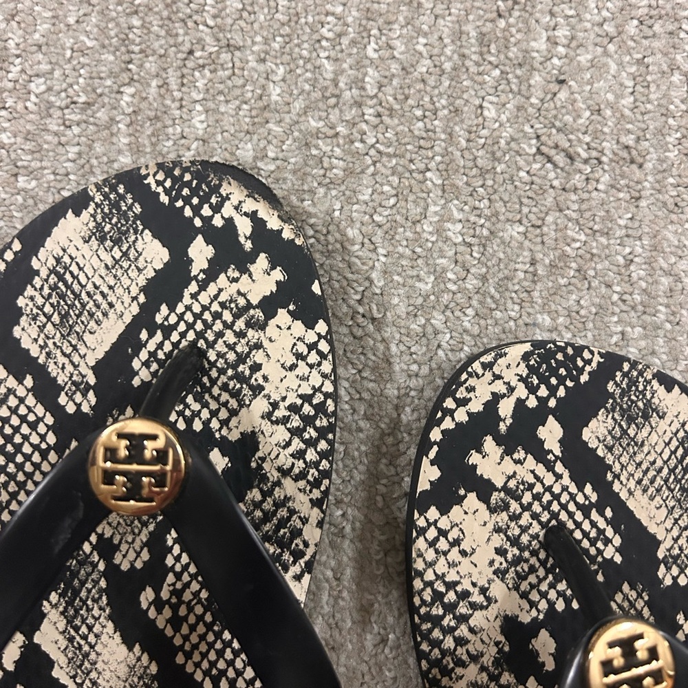 Tory Burch Snakeskin Flip Flops Women 8.5 - Picture 5 of 7